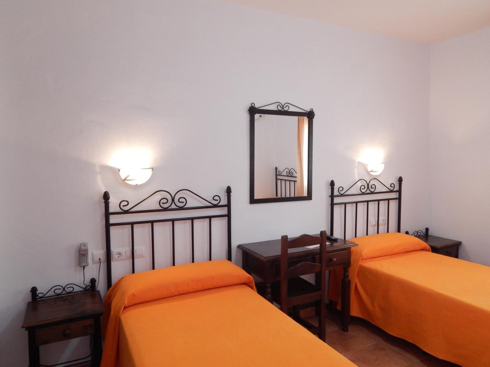 Hotel Cortijo Los Gallos Chiclana de la Frontera Room photo