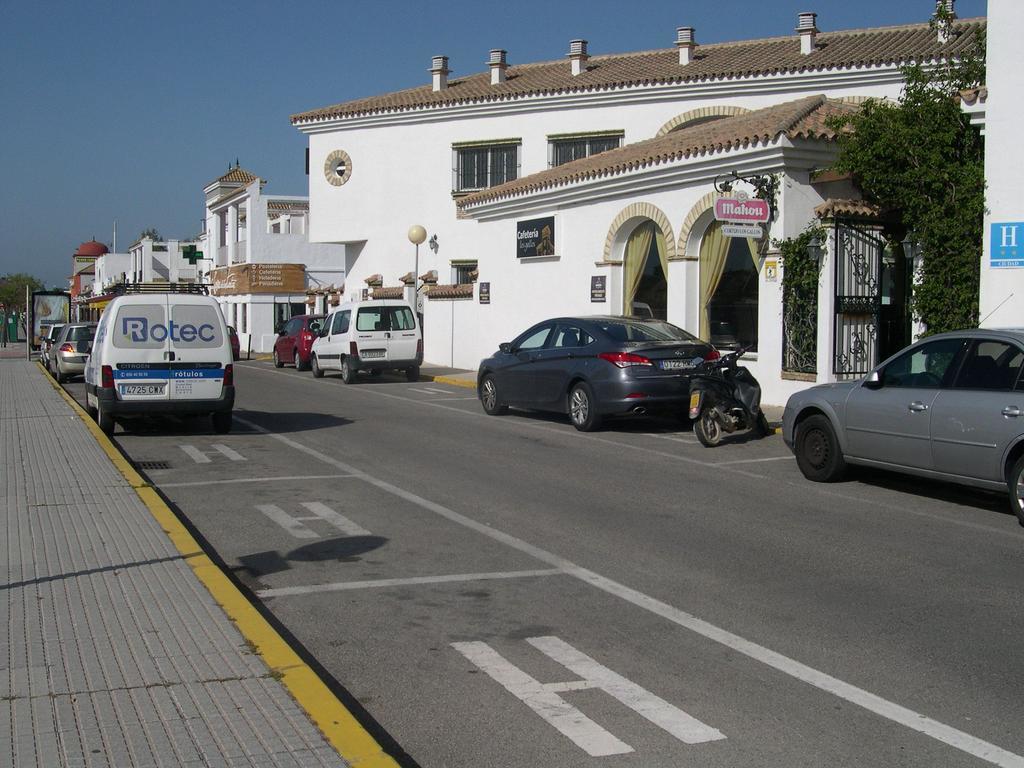 Hotel Cortijo Los Gallos Chiclana de la Frontera Exterior photo