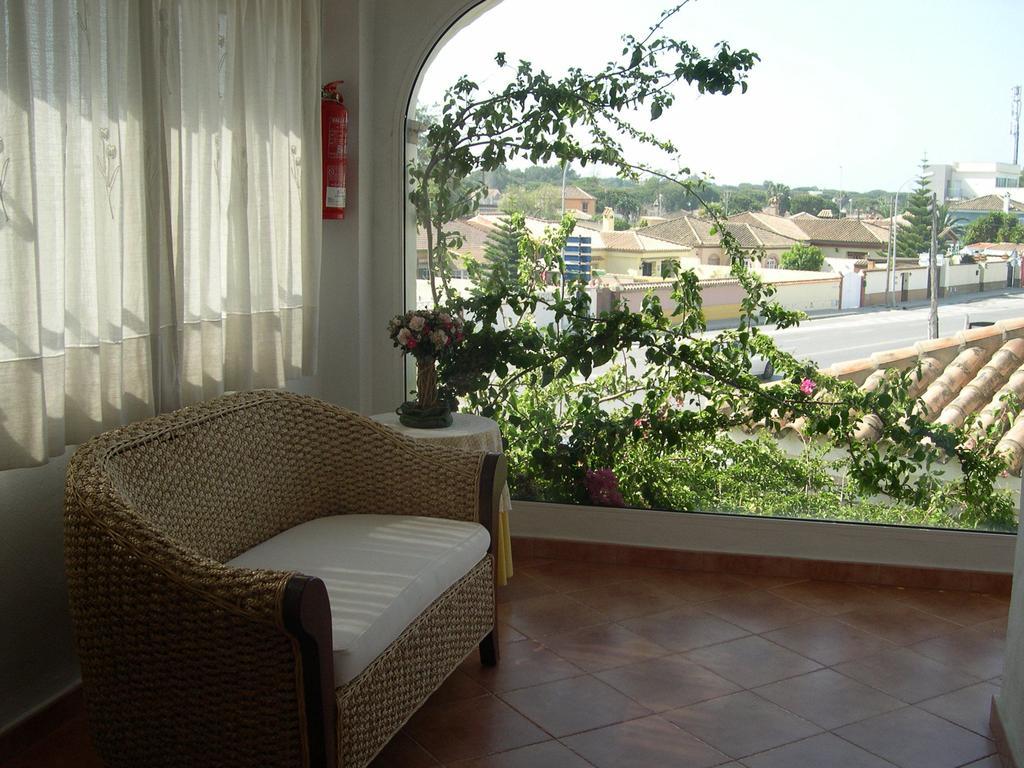 Hotel Cortijo Los Gallos Chiclana de la Frontera Exterior photo
