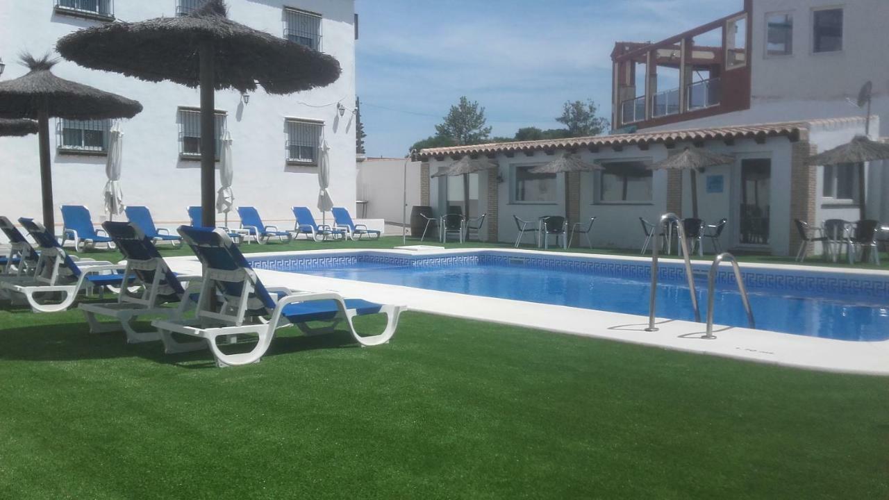 Hotel Cortijo Los Gallos Chiclana de la Frontera Exterior photo